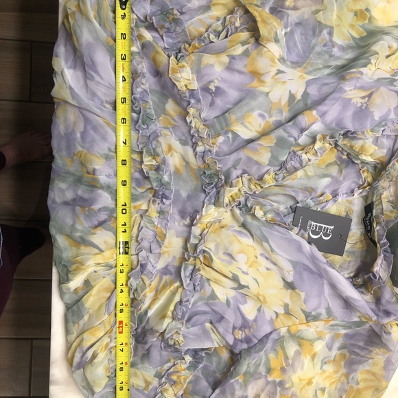 Floral Chiffon Long Sleeve Dress  (2) - Picture 11 of 11